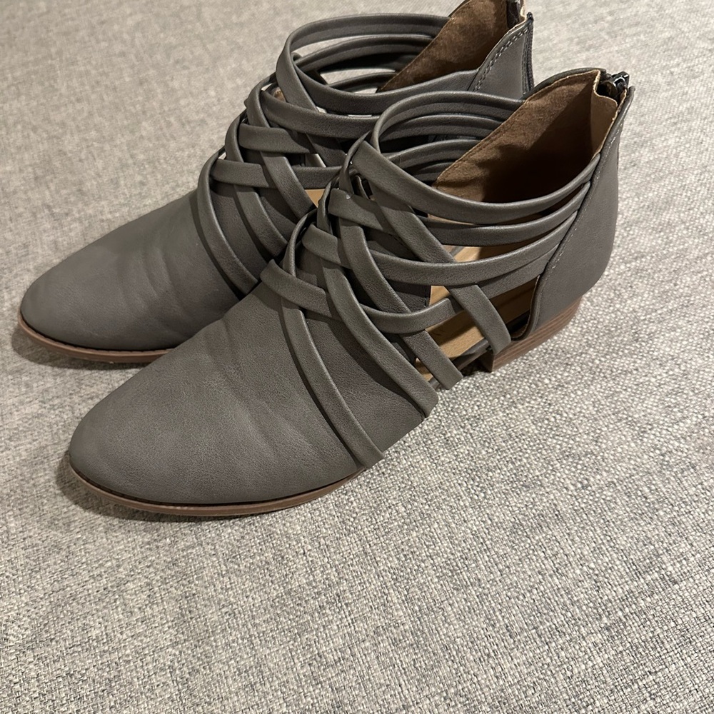 Cityclassified Gray Strappy Ankle Boots